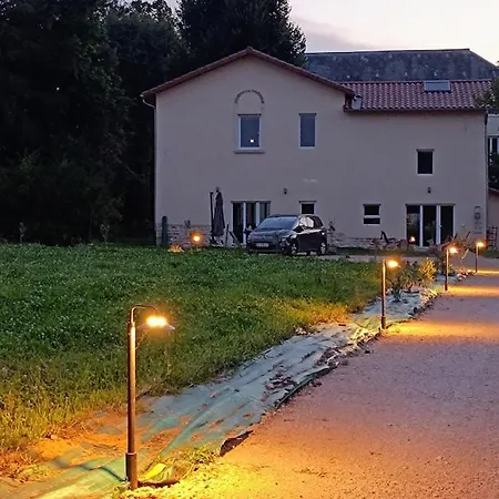 Prázdninový dům Arpent, La Pause Nature Et Piscine *